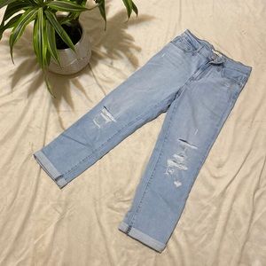 Levi’s high rise distressed straight crop jeans size 26